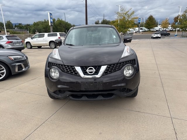 2015 Nissan Juke SV photo 2