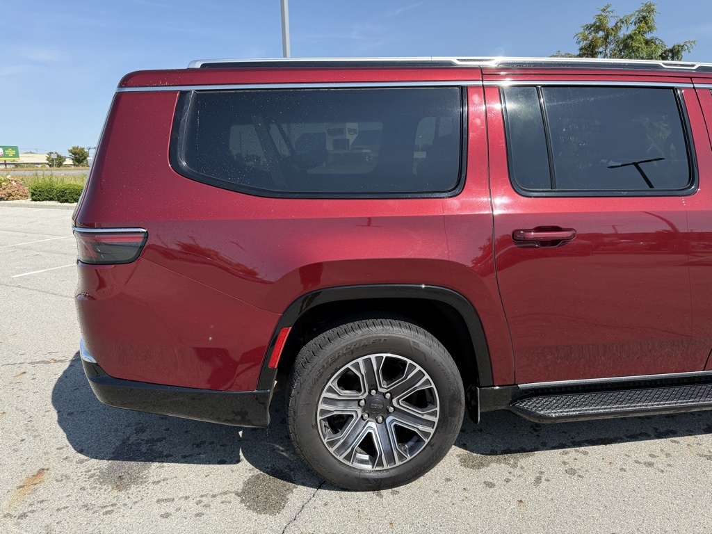 2024 Jeep Wagoneer L Series II photo 9