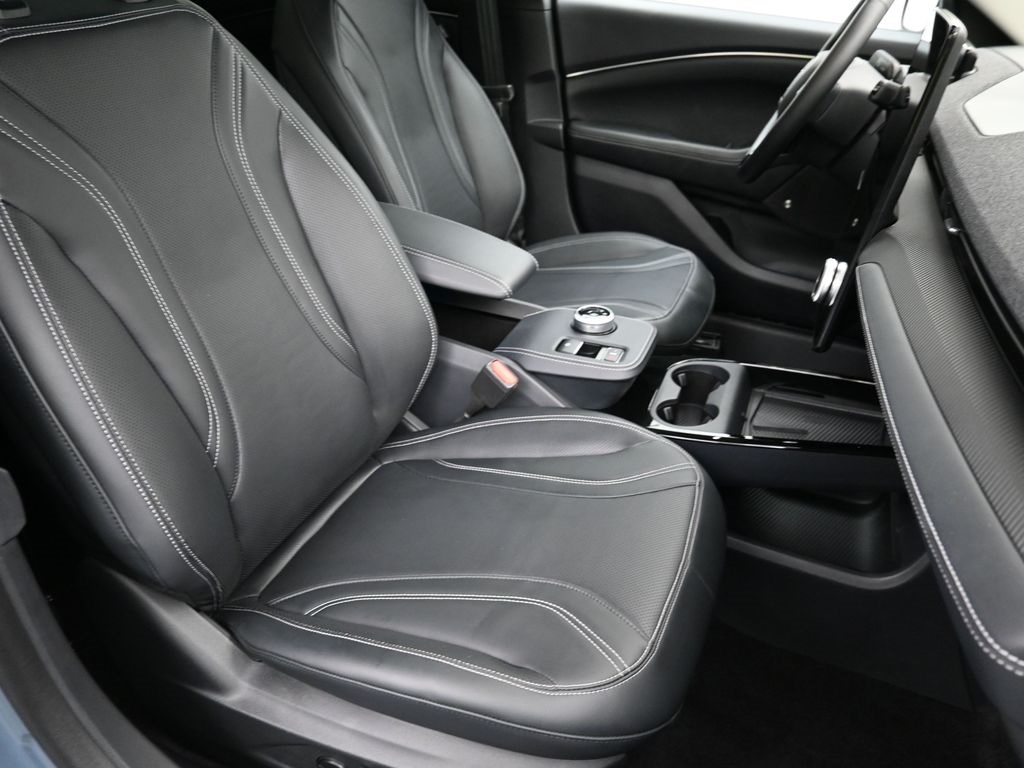 2024 Ford Mustang Mach-E Premium photo 21
