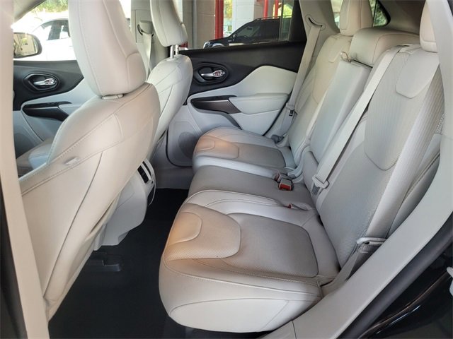 2021 Jeep Cherokee Limited photo 2