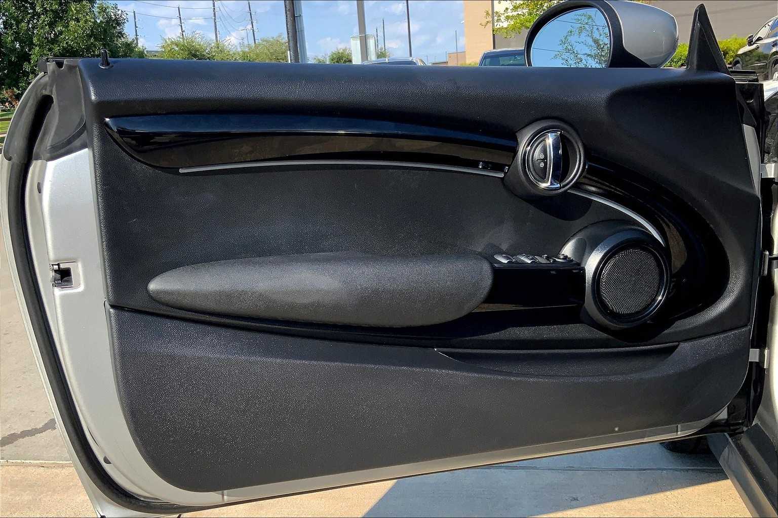 2024 Mini Cooper Convertible S photo 18