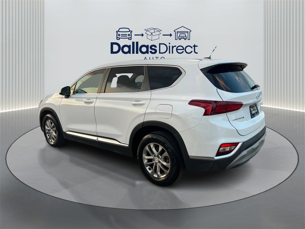 2020 Hyundai Santa Fe SE photo 4
