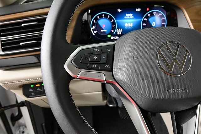 2026 Volkswagen Atlas SE Technology photo 8