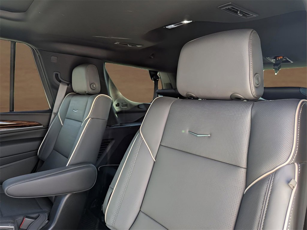 2024 Cadillac Escalade Premium Luxury photo 13