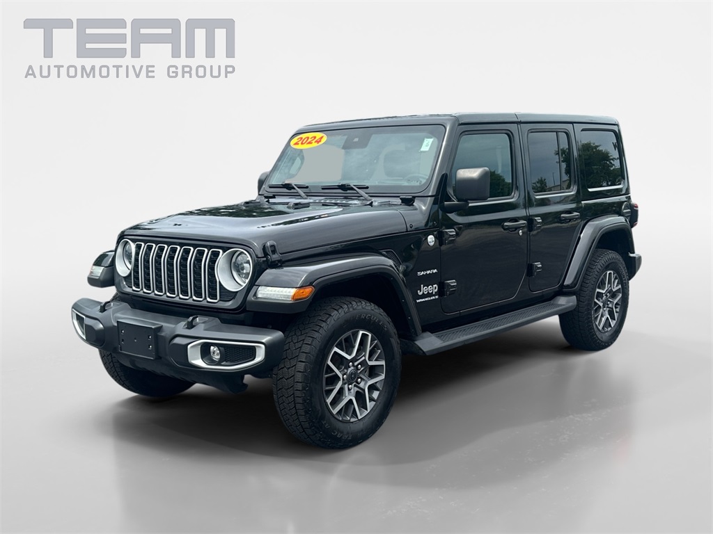 2024 Jeep Wrangler Sahara photo 3