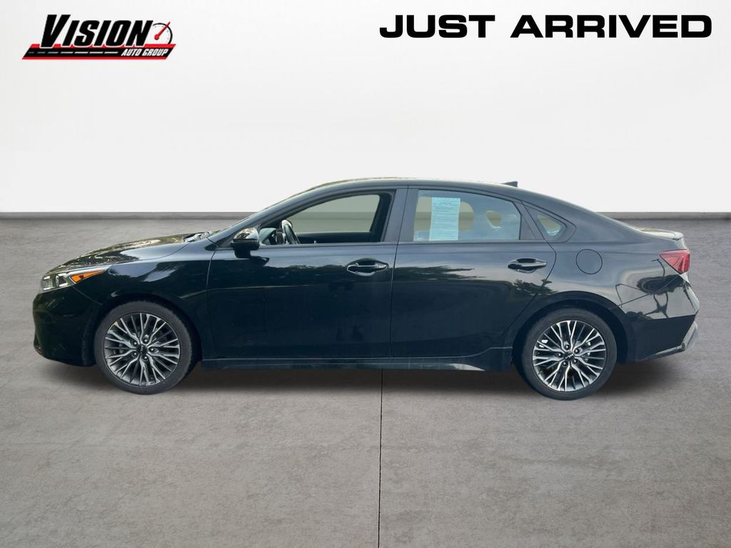 2023 Kia Forte GT-Line photo 8