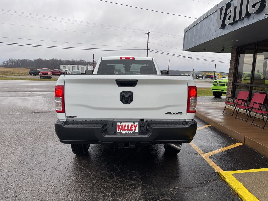 2024 Ram 2500 Tradesman photo 4