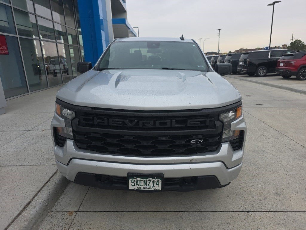 2022 Chevrolet Silverado 1500 Custom photo 2