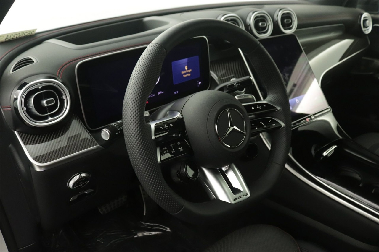 2025 Mercedes Benz GLC 63 S E PERFORMANCE Coupe photo 4