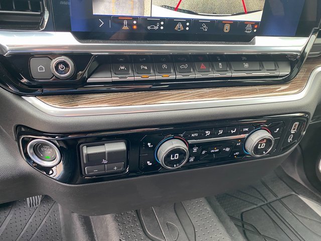 2025 Chevrolet Silverado 1500 LT photo 21