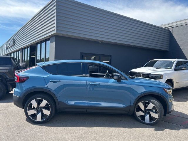 Used 2023 Volvo C40 Ultimate with VIN YV4ED3GM8P2061841 for sale in Columbus, OH