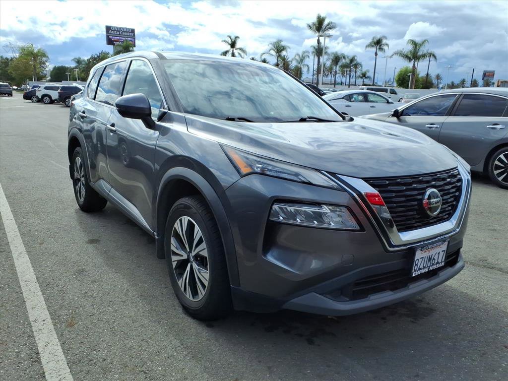2021 Nissan Rogue SV photo 2
