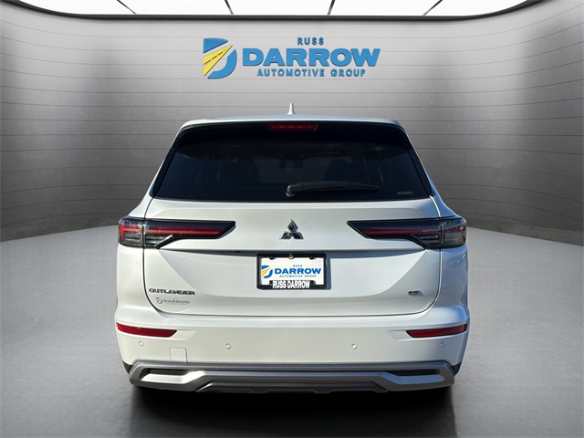 2025 Mitsubishi Outlander SE photo 4