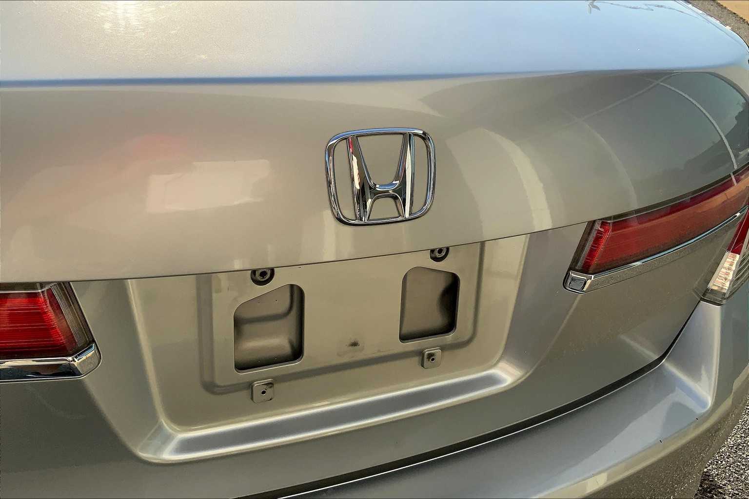 2011 Honda Accord LX-P photo 8