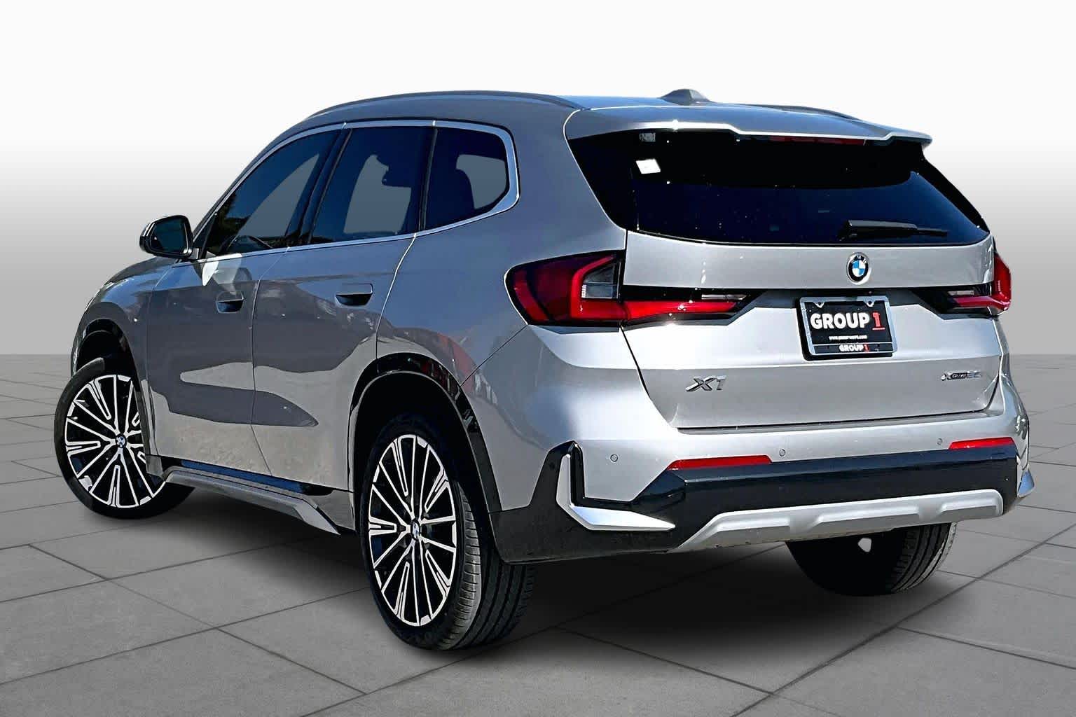 2025 BMW X1 28i - Photo 9