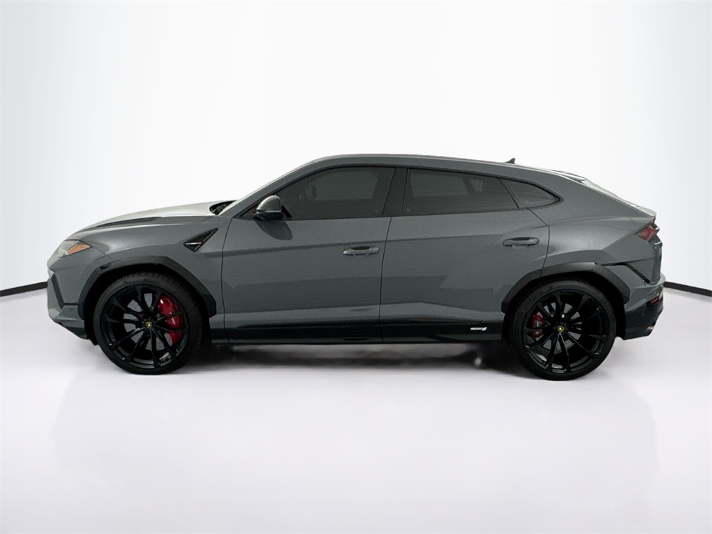 2023 Lamborghini Urus S photo 7