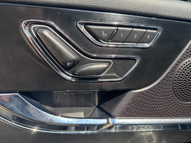 2023 Lincoln Corsair Standard photo 16