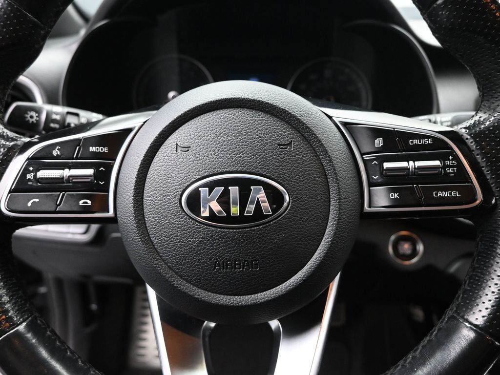 2021 Kia Forte GT-Line photo 12