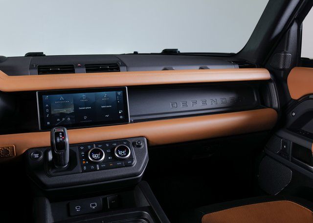 2023 Land Rover Defender 110 X-Dynamic SE photo 15