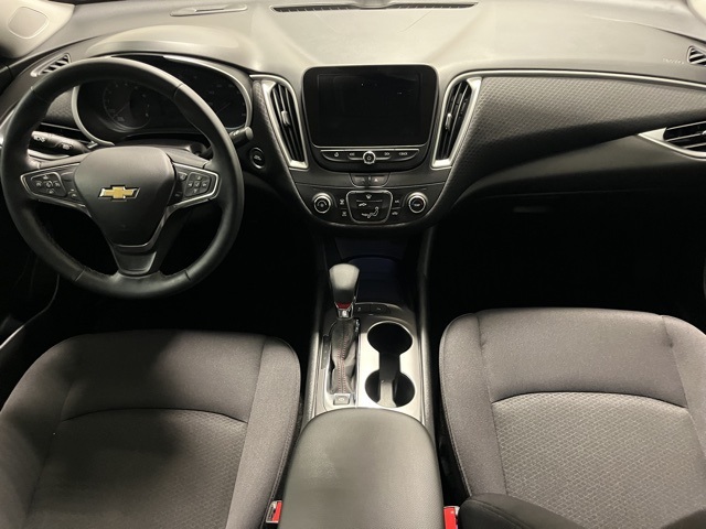 2024 Chevrolet Malibu RS photo 2