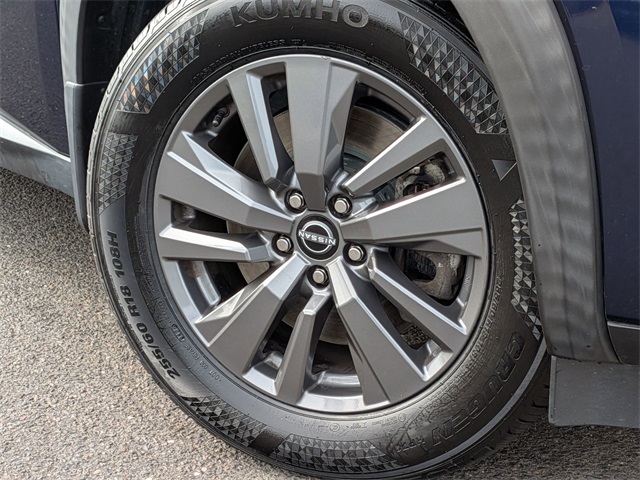 2022 Nissan Pathfinder SV photo 9