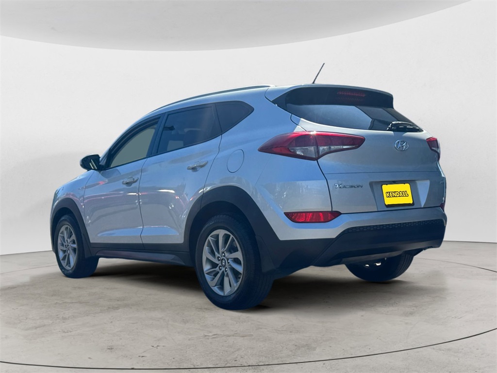 2016 Hyundai Tucson SE photo 3