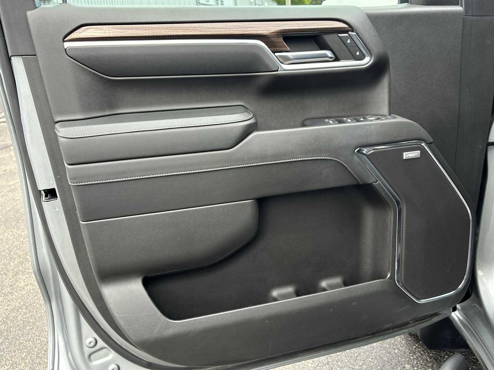 2023 Chevrolet Silverado 1500 RST photo 21