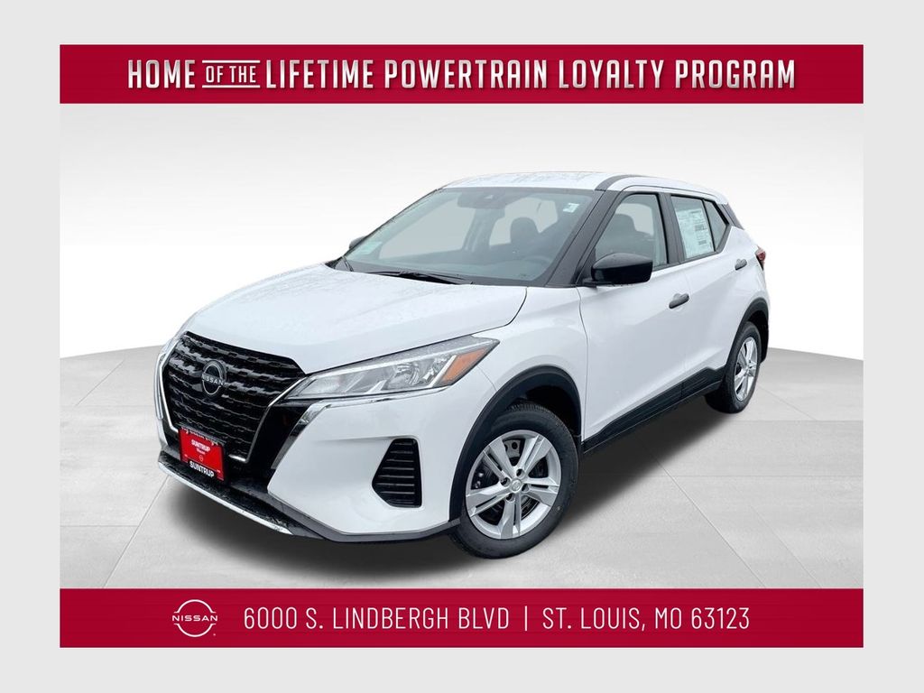 2025 Nissan KICKS PLAY Base