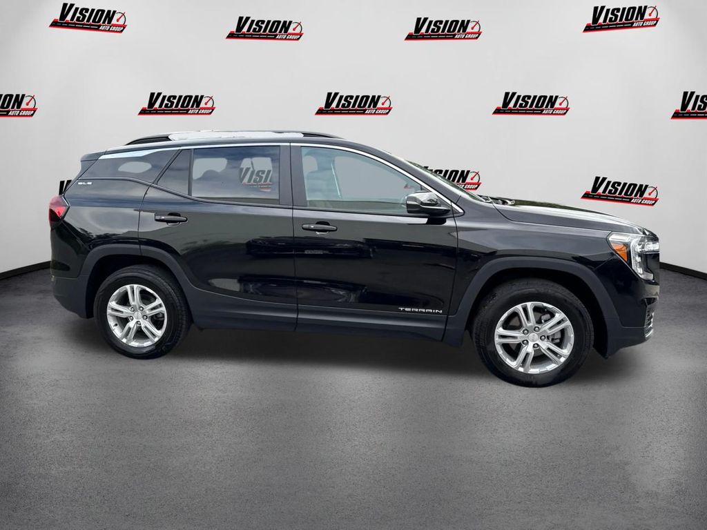 2023 Gmc Terrain SLE photo 4