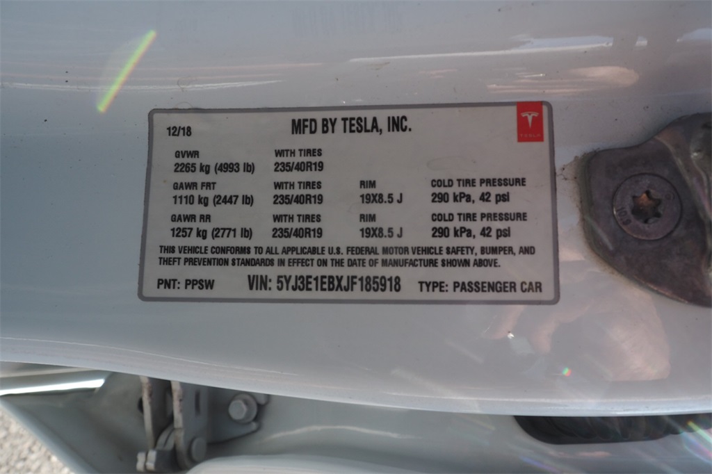 2018 Tesla Model 3 Long Range photo 24