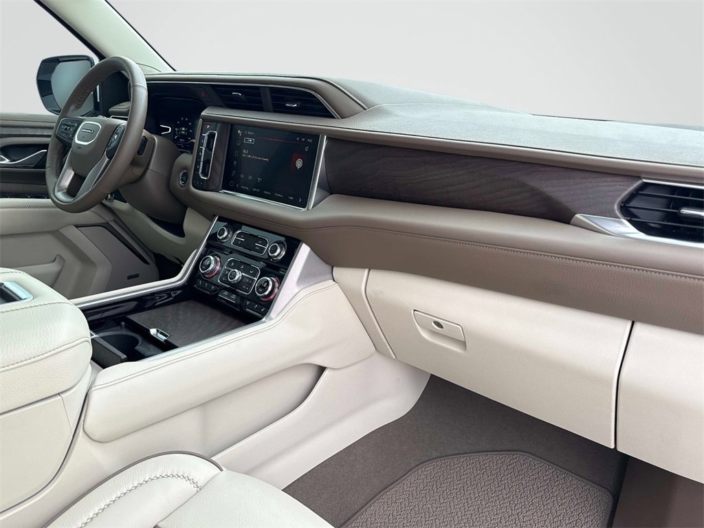 2024 Gmc Yukon Denali photo 17