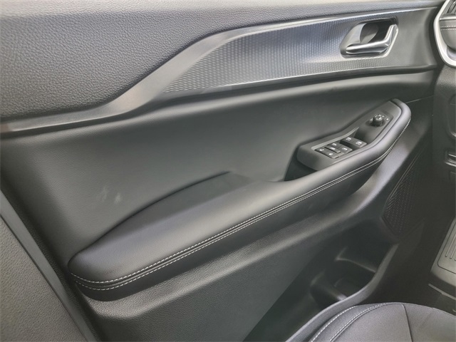 2025 Jeep Grand Cherokee Laredo X photo 27