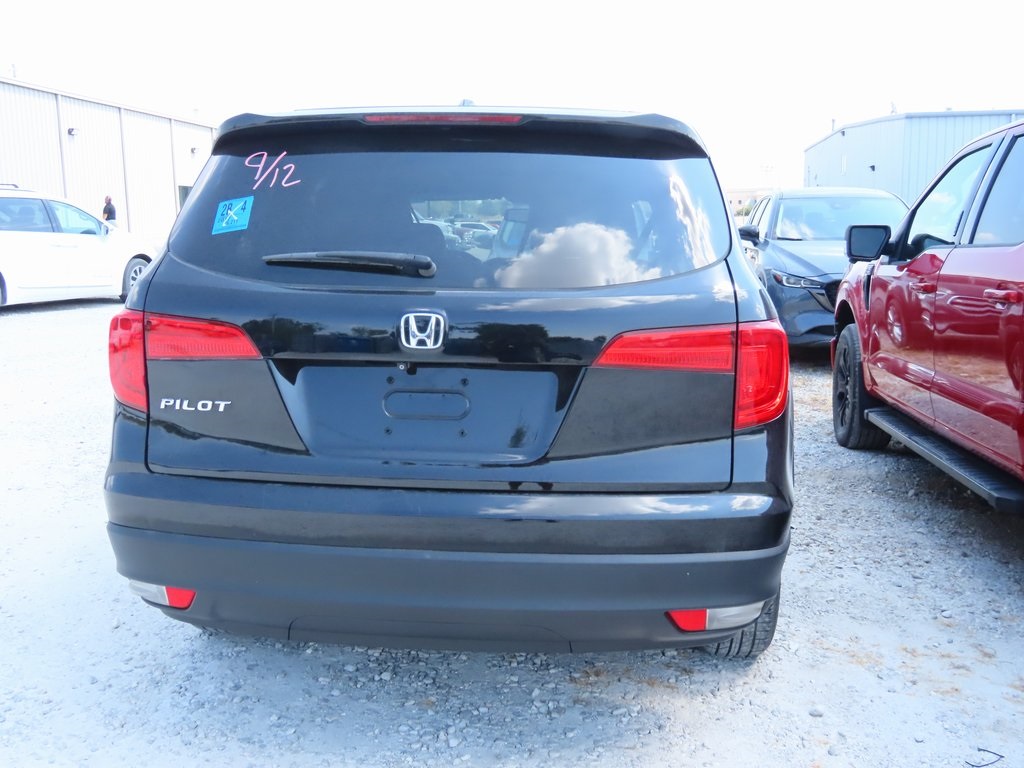 2017 Honda Pilot EX-L photo 10