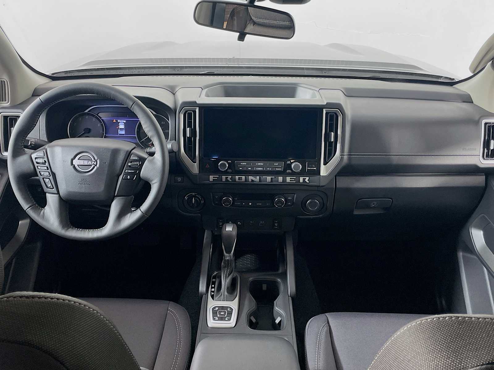 2026 Nissan Frontier Crew Cab SV photo 3