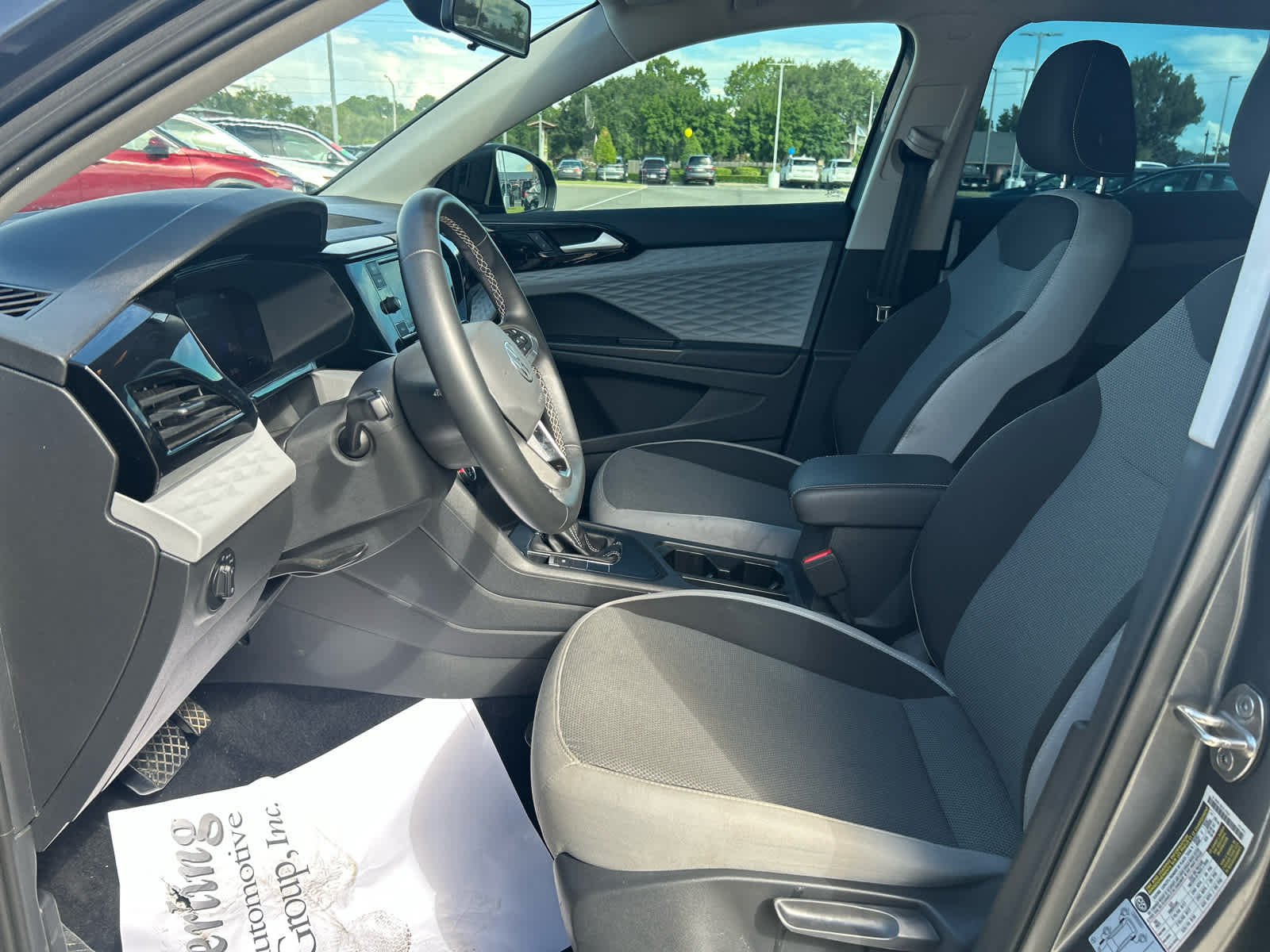 2022 Volkswagen Taos S photo 7