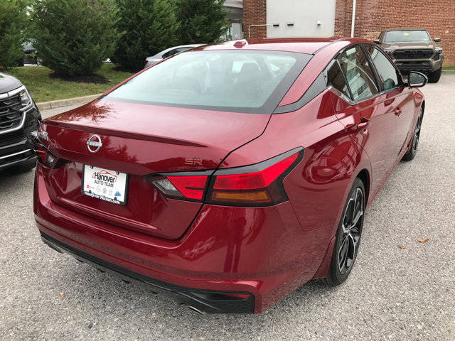 2024 Nissan Altima 2.5 SR photo 7