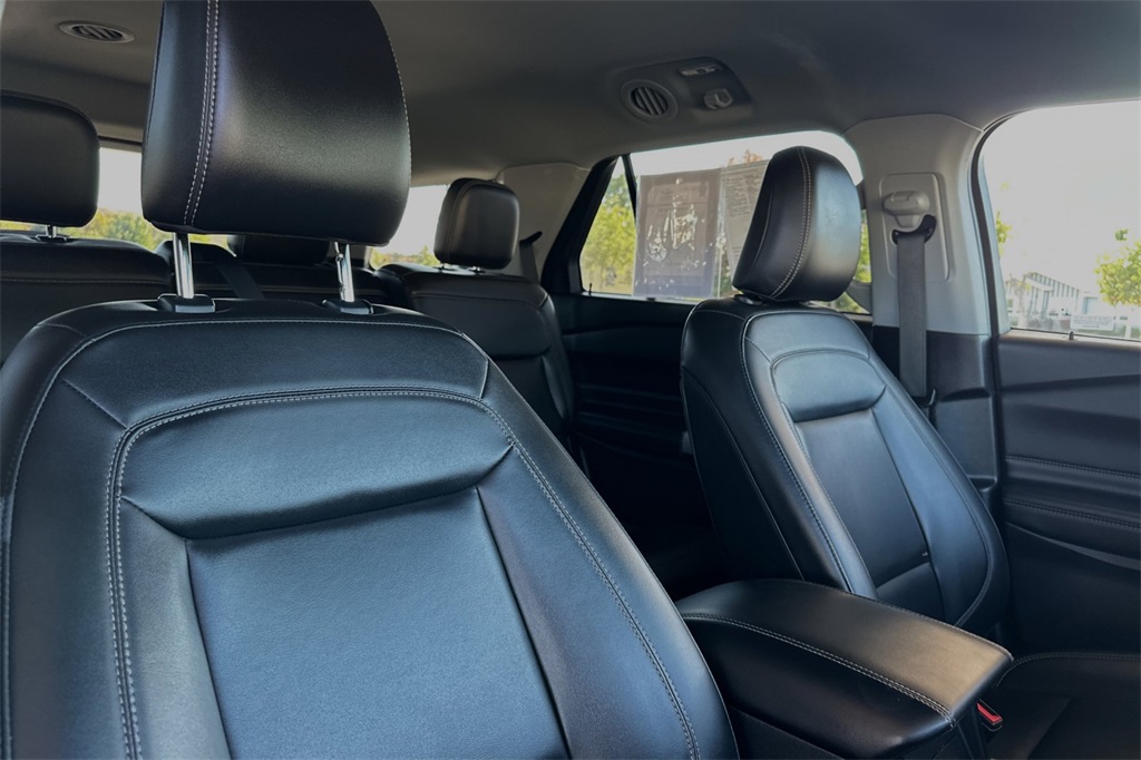 2022 Ford Explorer XLT photo 24