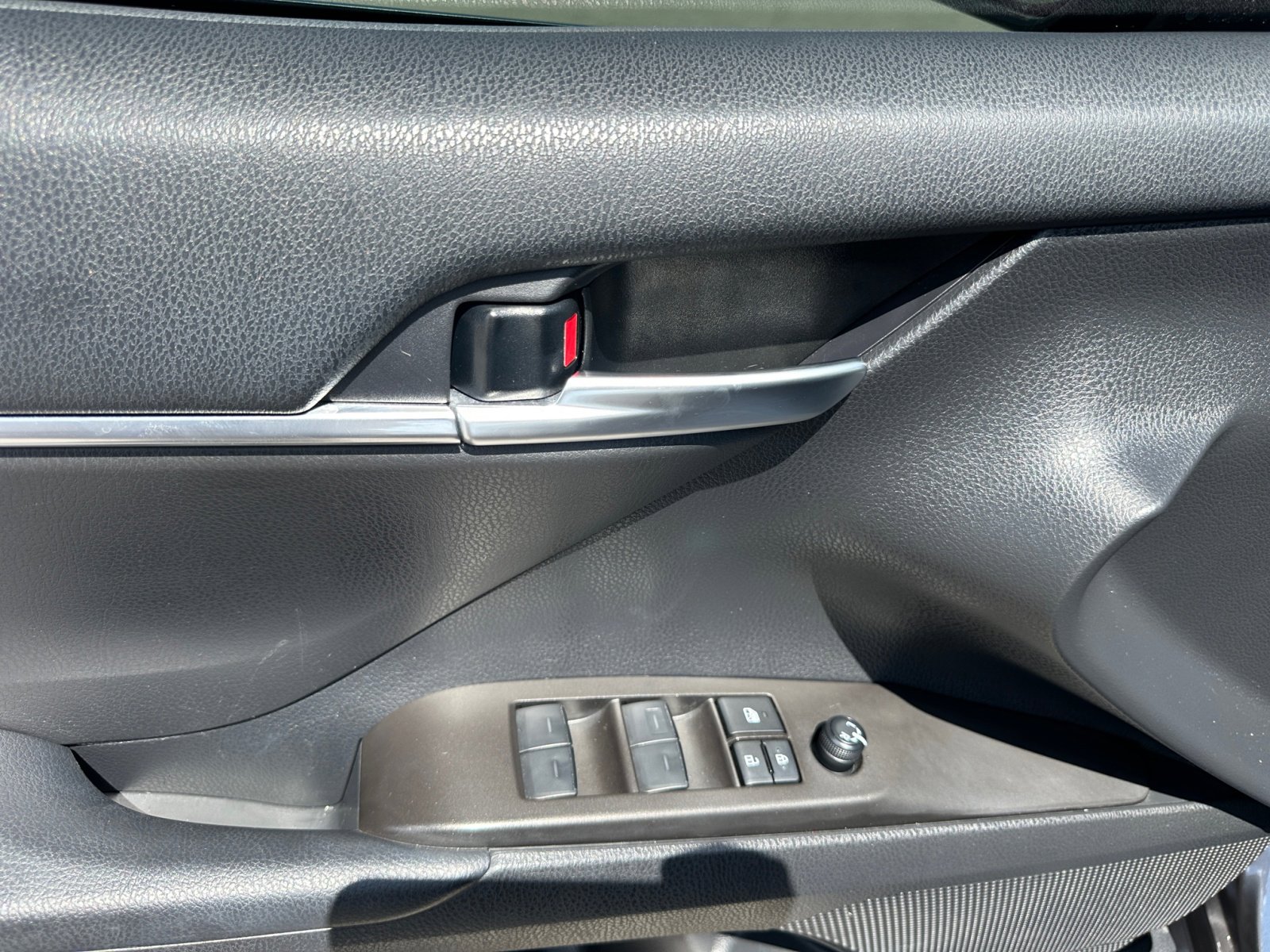 2024 Toyota Camry SE photo 23
