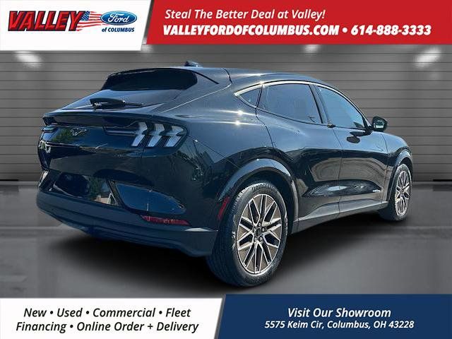 2025 Ford Mustang Mach-E Premium photo 4