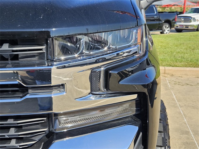 2020 Chevrolet Silverado 1500 LT Texas Edition photo 3