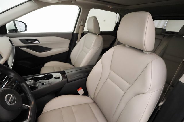2021 Nissan Rogue SV photo 9