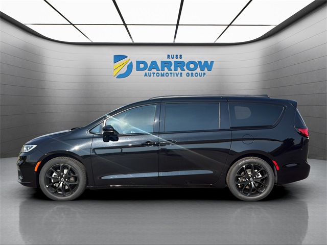2026 Chrysler Pacifica Limited photo 2