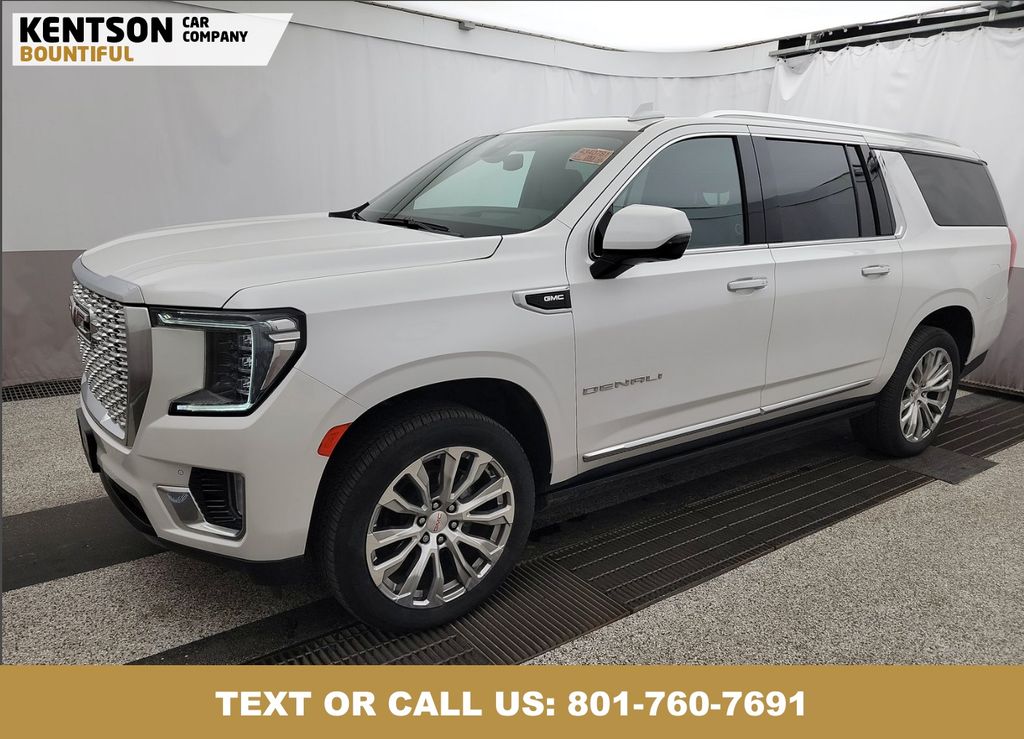 2022 GMC Yukon XL Denali's photo