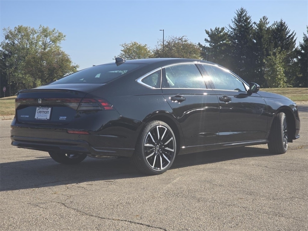 2025 Honda Accord Touring photo 12