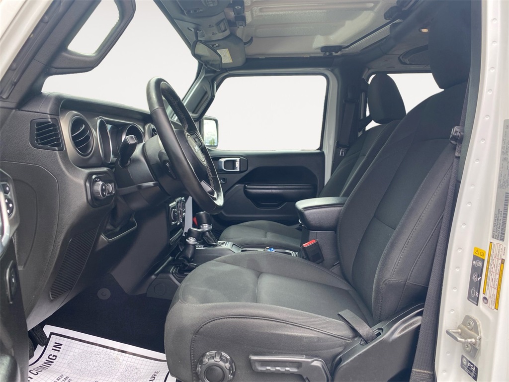 2021 Jeep Gladiator Willys photo 9