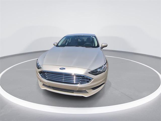2017 Ford Fusion SE photo 3