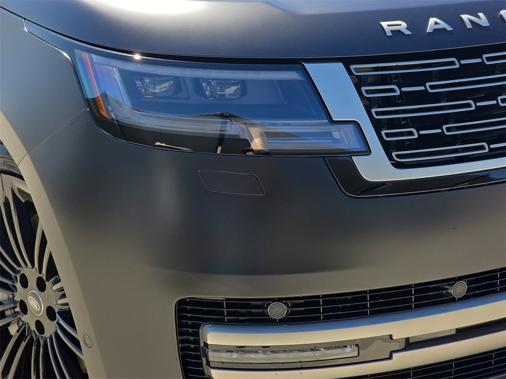 2025 Land Rover Range Rover SE photo 29