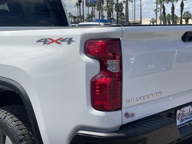 2026 Chevrolet Silverado 2500HD Custom photo 9