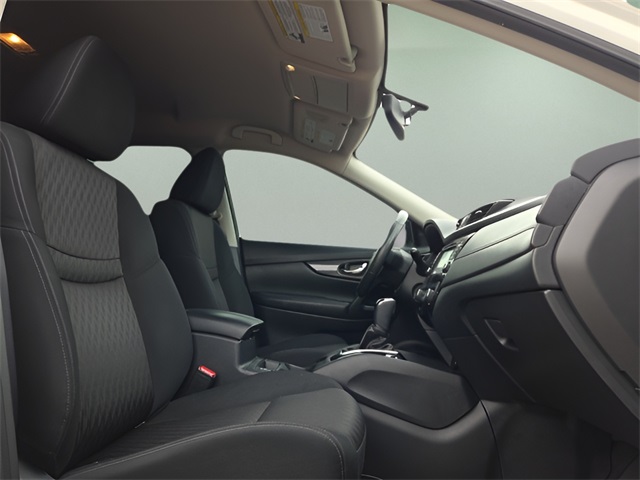 2017 Nissan Rogue SV photo 15