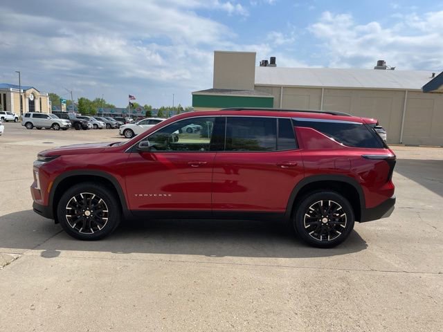 2025 Chevrolet Traverse photo 2